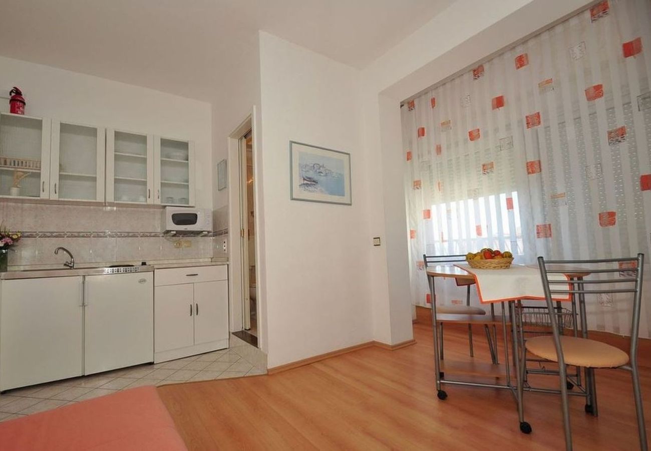 Appartement à Duce - Appartement dans Duće avec vue mer, Balcon, Climatisation, WIFI (3425-1)