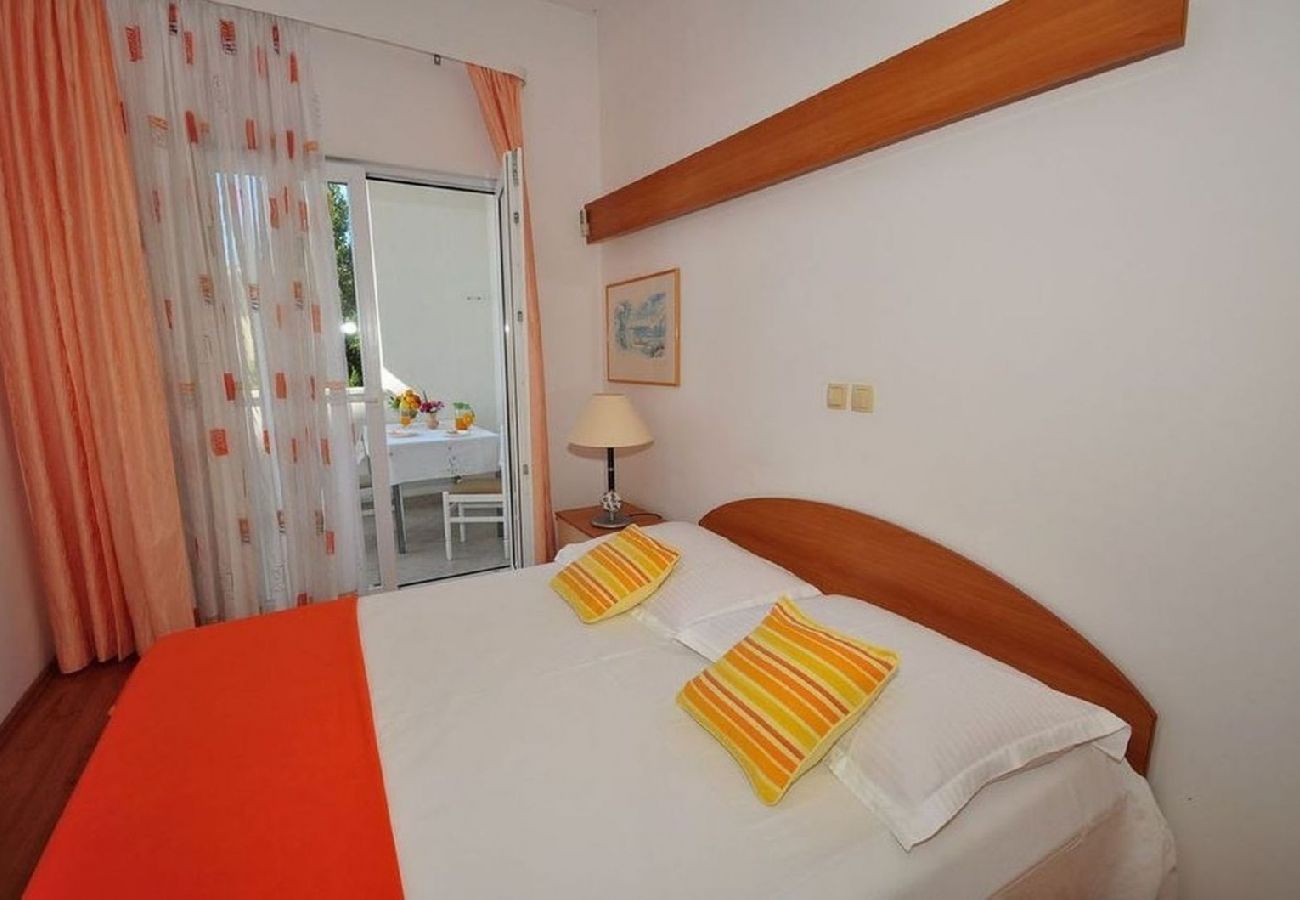 Appartement à Duce - Appartement dans Duće avec vue mer, Balcon, Climatisation, WIFI (3425-1)