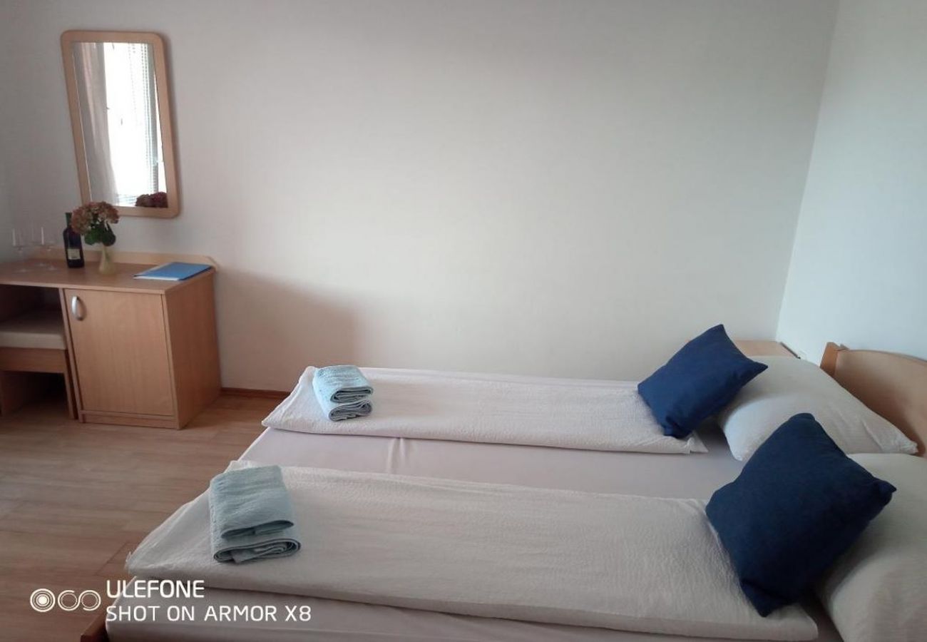 Chambres d'hôtes à Lopar - Chambre dans Lopar avec Balcon, WIFI (4620-96)