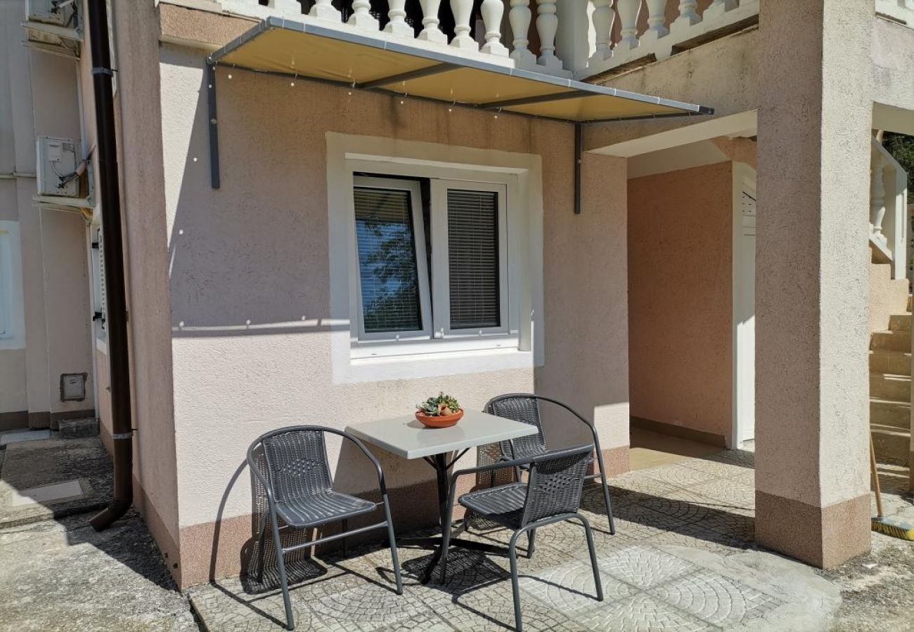 Appartement à Lopar - Appartement dans Lopar avec terrasse, Climatisation, WIFI (4620-5)