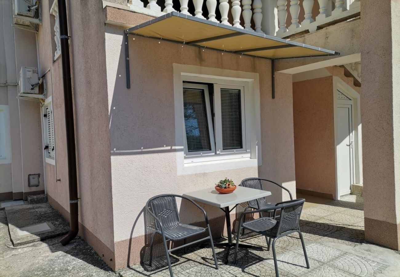 Appartement à Lopar - Appartement dans Lopar avec terrasse, Climatisation, WIFI (4620-5)