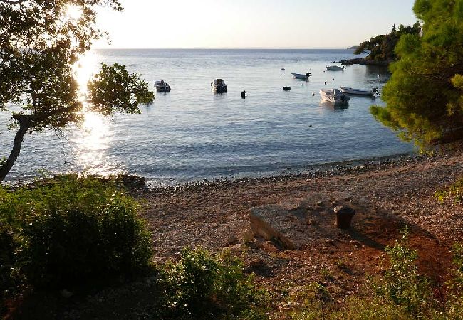 Appartement à Stivan - Appartement dans Stivan avec Balcon, Climatisation, WIFI, Machine à laver (5196-1) Appartement à Stivan - Appartement dans Stivan avec Balcon, Climatisation, WIFI, Machine à laver (5196-1)