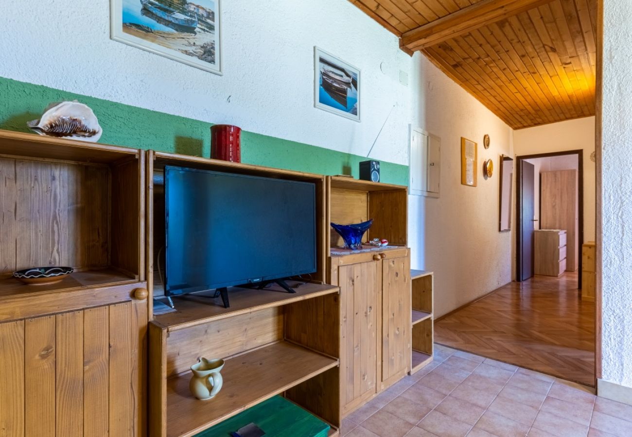 Appartement à Stivan - Appartement dans Stivan avec Balcon, Climatisation, WIFI, Machine à laver (5196-1)