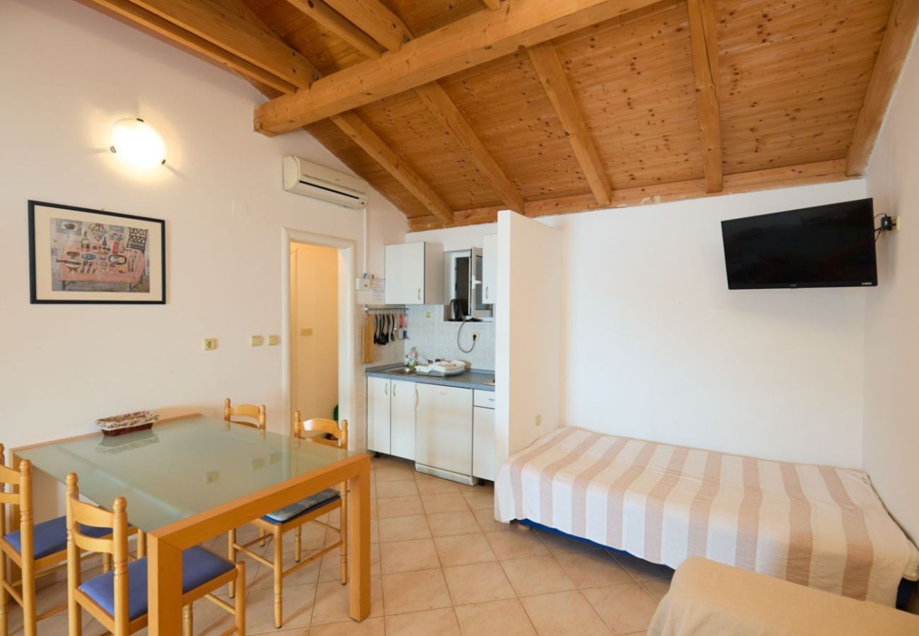 Appartement à Saplunara - Appartement dans Saplunara avec vue mer, terrasse, Climatisation, WIFI (5197-5)