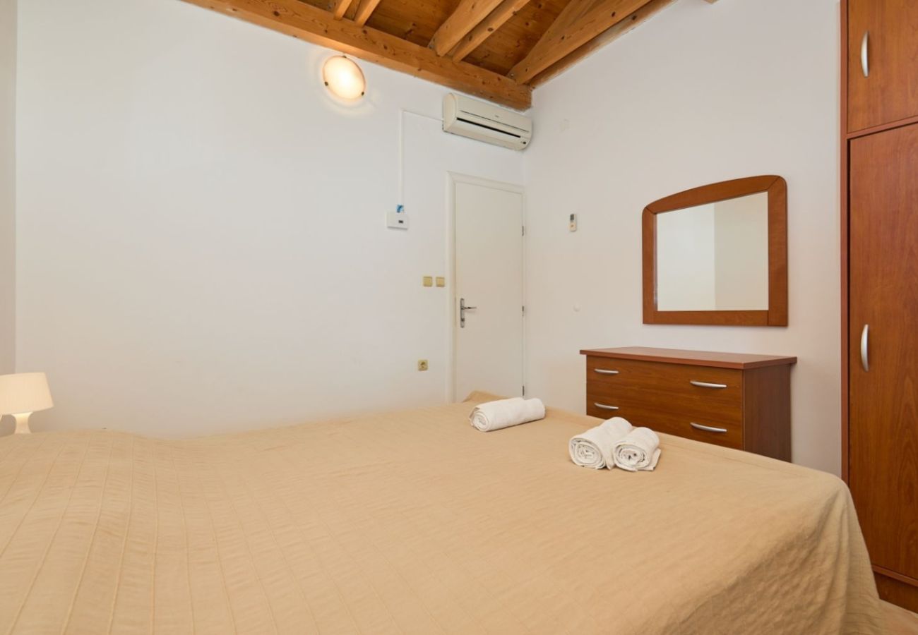 Appartement à Saplunara - Appartement dans Saplunara avec vue mer, terrasse, Climatisation, WIFI (5197-5)