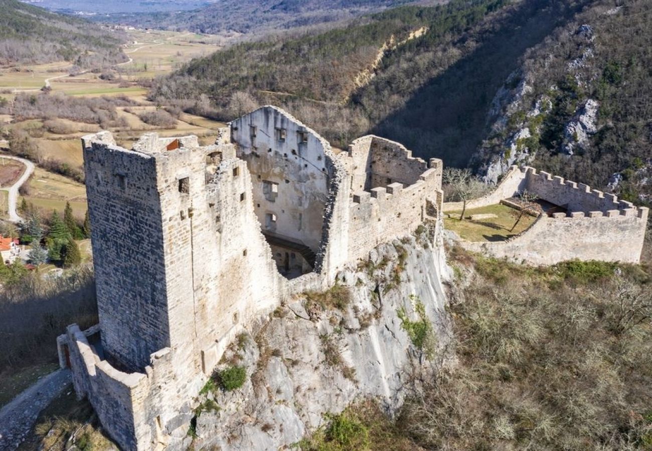 Maison à Vrvari - Maison de vacances dans Vrvari avec terrasse, Climatisation, WIFI, Lave-vaisselle (5195-2)