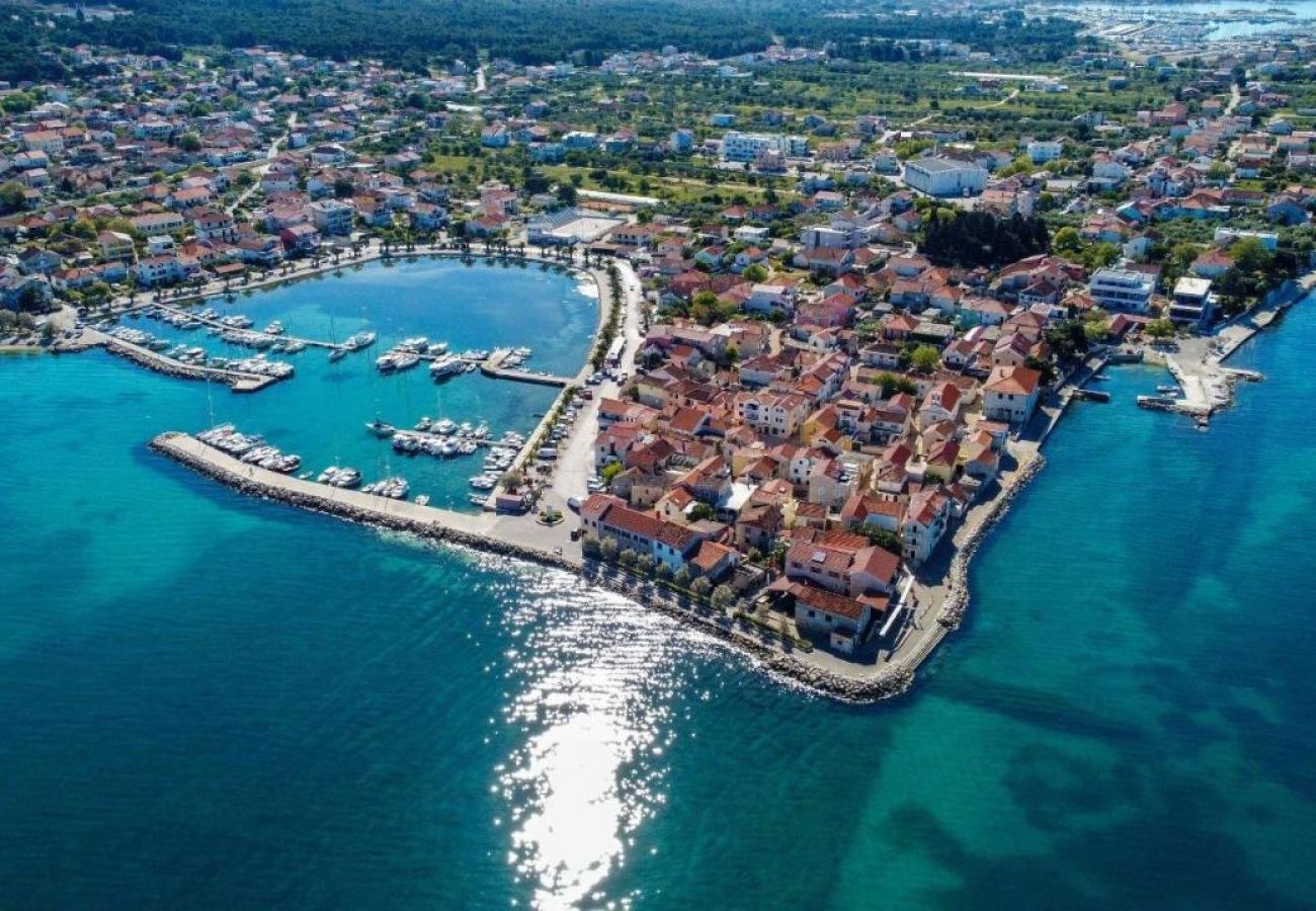 Maison à Bibinje - Maison de vacances dans Bibinje avec vue mer, Balcon, Climatisation, WIFI (5201-1)