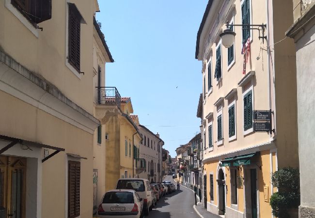 Studio à Opatija - Appartement Studio dans Opatija avec terrasse, Climatisation, WIFI, Machine à laver (5211-1) Studio à Opatija - Appartement Studio dans Opatija avec terrasse, Climatisation, WIFI, Machine à laver (5211-1)