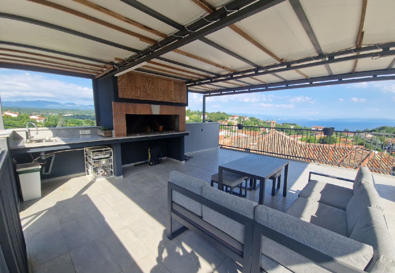 Appartement à Opatija - Appartement dans Opatija avec vue mer, Balcon, Climatisation, WIFI (5221-1)