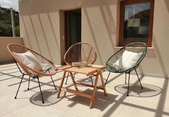 Maison à Vrgorac - Maison de vacances dans Vrgorac avec terrasse, Climatisation, WIFI, Machine à laver (5226-1) Maison à Vrgorac - Maison de vacances dans Vrgorac avec terrasse, Climatisation, WIFI, Machine à laver (5226-1)
