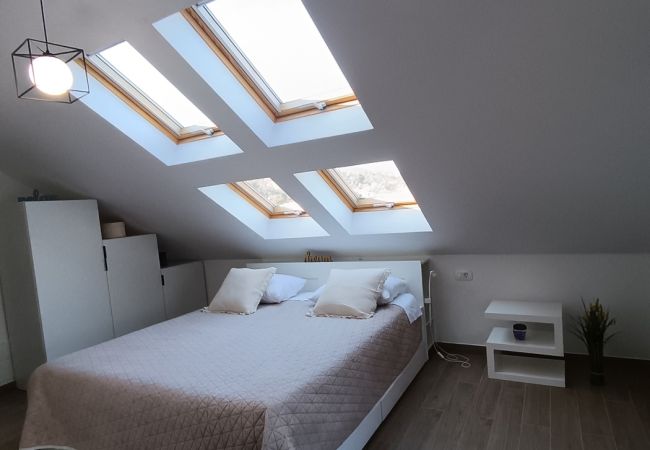 Maison à Vrgorac - Maison de vacances dans Vrgorac avec terrasse, Climatisation, WIFI, Machine à laver (5226-1) Maison à Vrgorac - Maison de vacances dans Vrgorac avec terrasse, Climatisation, WIFI, Machine à laver (5226-1)