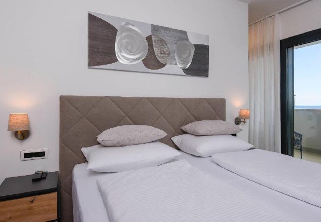 Maison à Orebic - Maison de vacances dans Orebić avec vue mer, terrasse, Climatisation, WIFI (5228-1) Maison à Orebic - Maison de vacances dans Orebić avec vue mer, terrasse, Climatisation, WIFI (5228-1)