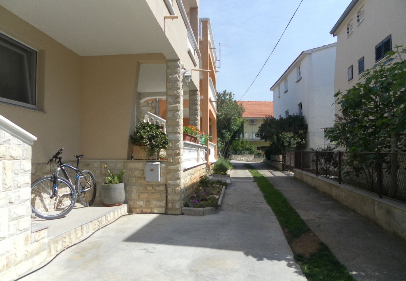 Appartement à Vodice - Appartement dans Vodice avec vue mer, Balcon, Climatisation, WIFI (82-2)