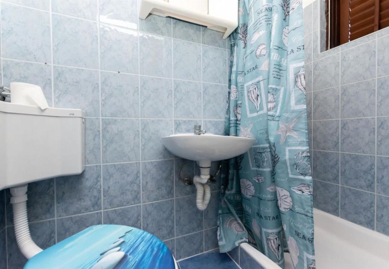 Appartement à Lopar - Appartement à Lopar avec vue sur la mer, balcon, climatisation, Wi-Fi (4419-4)