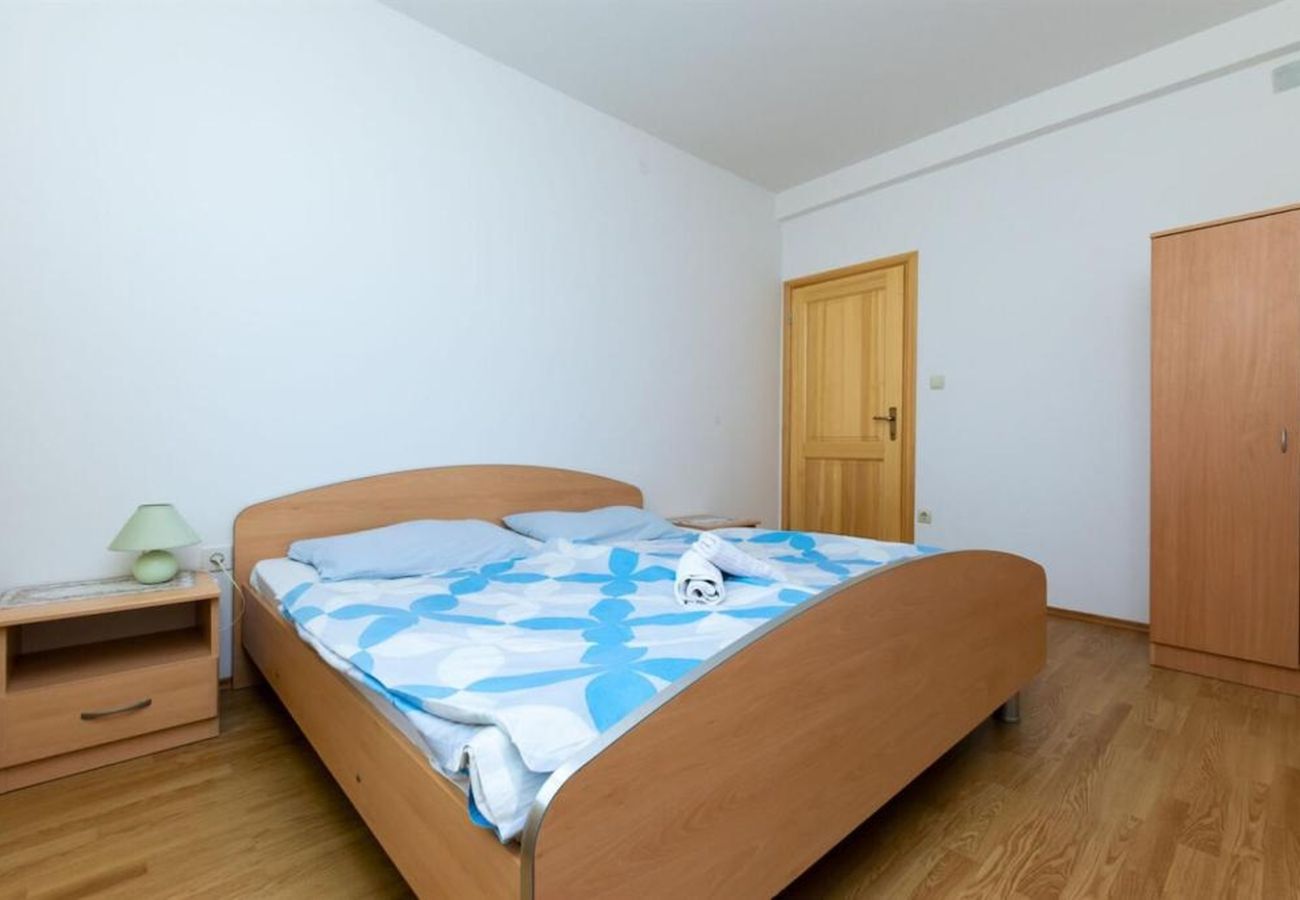 Appartement à Lopar - Appartement à Lopar avec vue sur la mer, balcon, climatisation, Wi-Fi (4419-4)