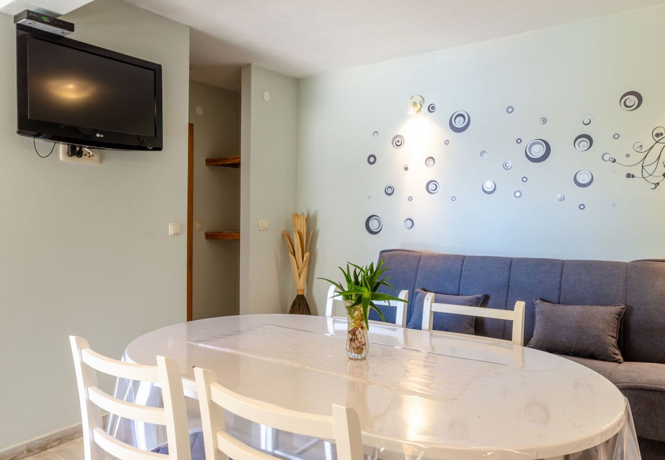 Appartement à Karbuni - Appartement dans Karbuni avec vue mer, terrasse, Climatisation, WIFI (3609-5)