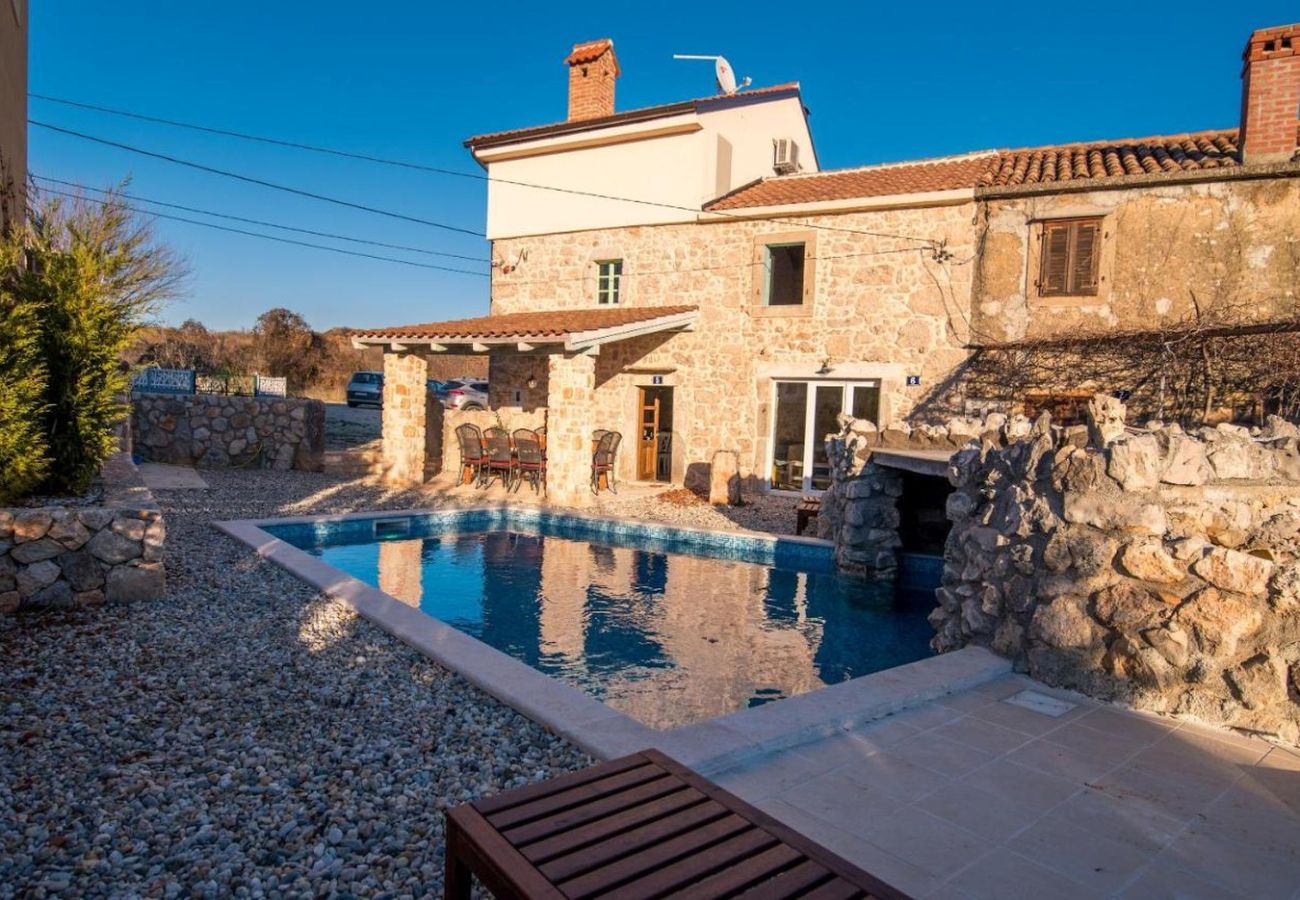 Maison à Garica - Maison de vacances / Île de Krk, avec piscine, terrasse, climatisation, Wi-Fi, lave-linge (5234-1)