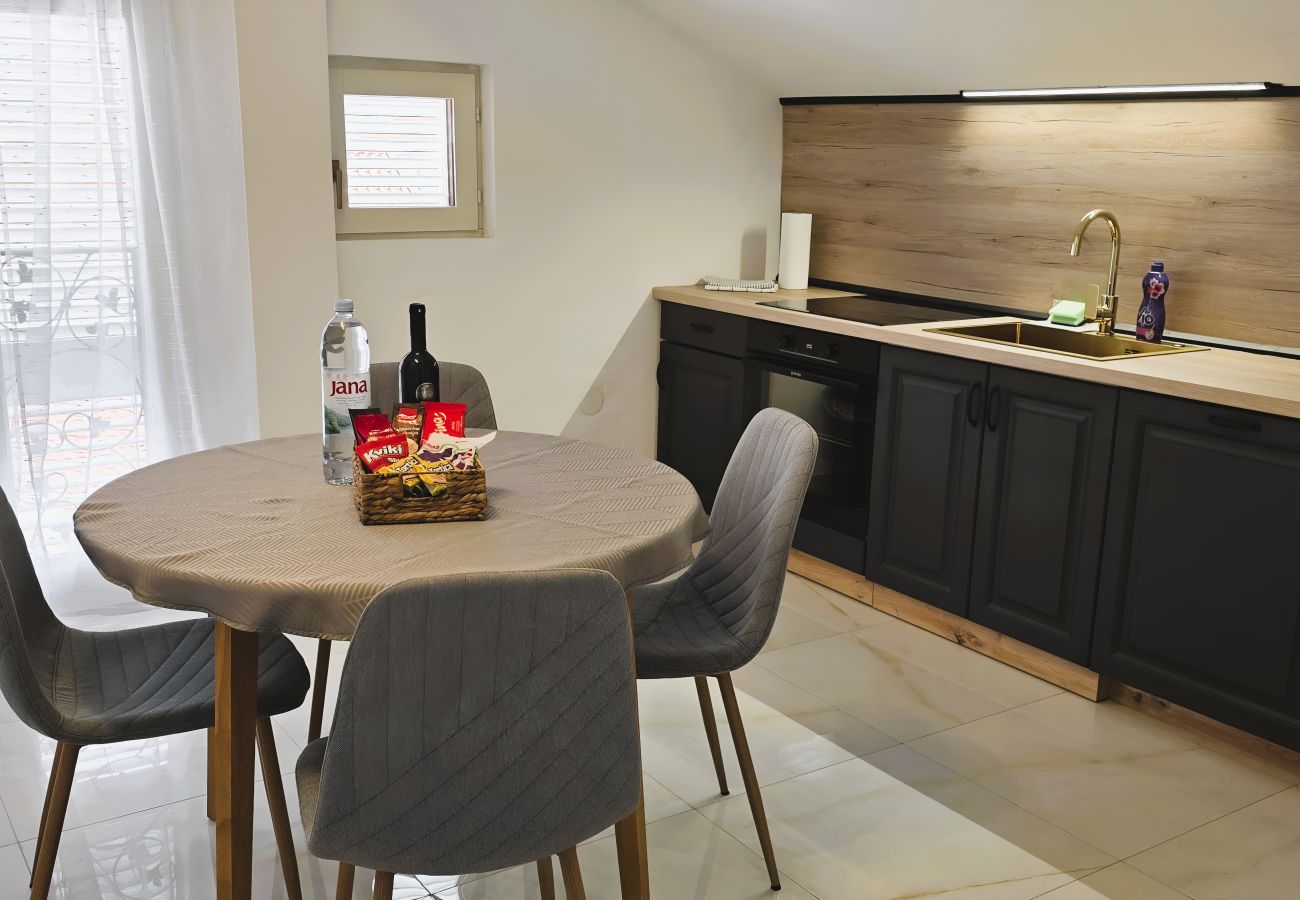 Appartement à Privlaka - Apartment 5237-3 for 2+1 Pers. in Privlaka