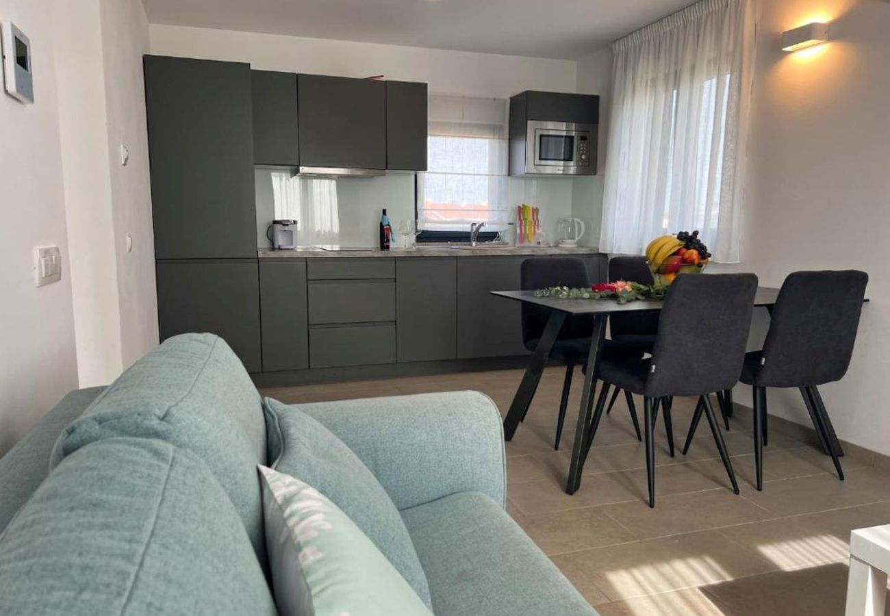 Appartement à Nin - Appartement dans Zaton (Zadar) avec terrasse, Climatisation, WIFI (4141-10)