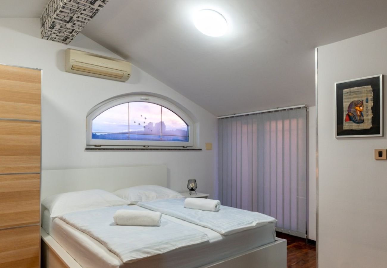 Appartement à Lopar - Appartement de vacances à Lopar avec terrasse, climatisation, Wi-Fi et vue sur la mer (4738-7)