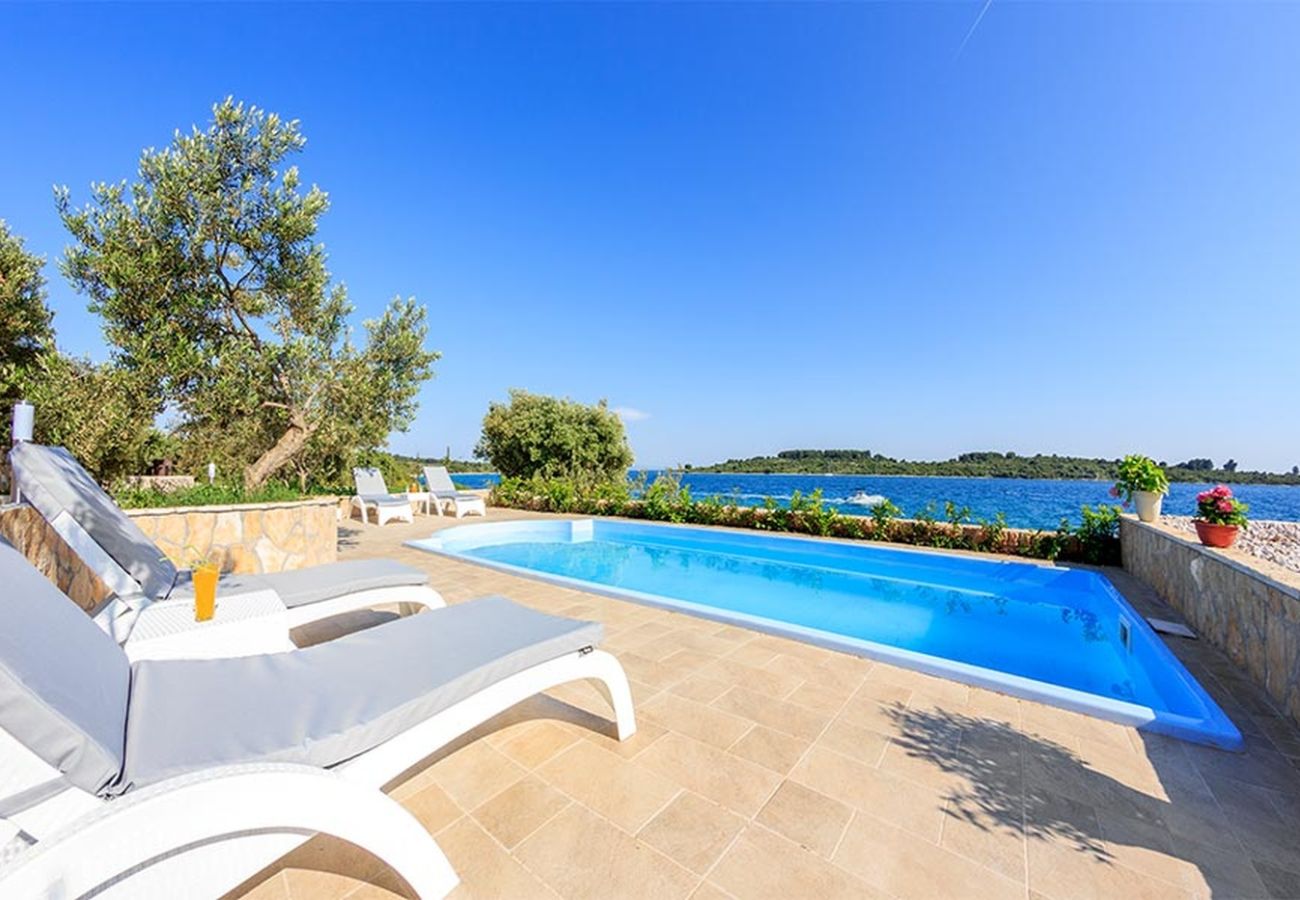 Villa à Okrug Gornji - Ferienhaus 5243 für 8 Pers