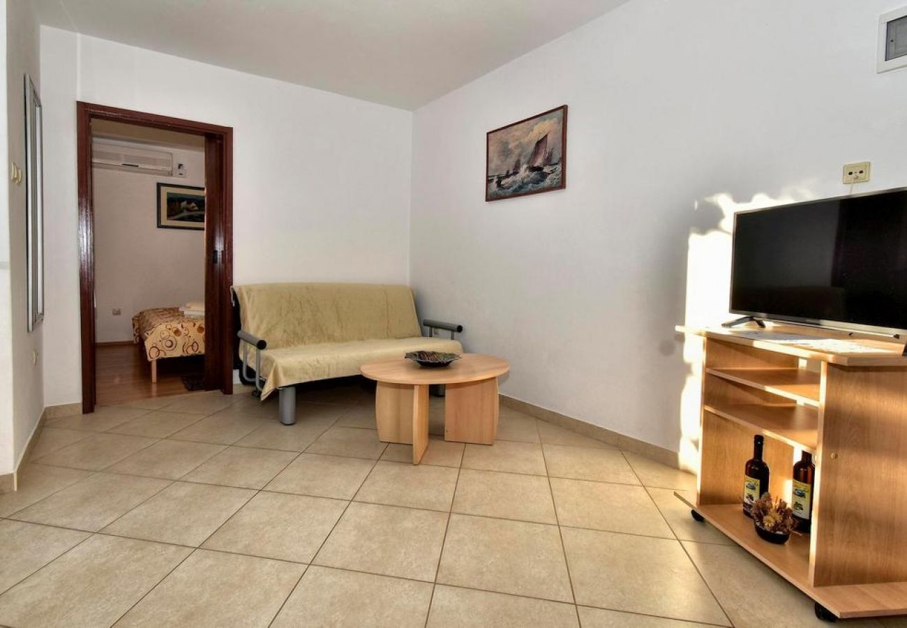 Appartamento a Pisak - Appartamento in Pisak con terrazzo, Climatizzazione, WIFI, Lavatrice (77-1)