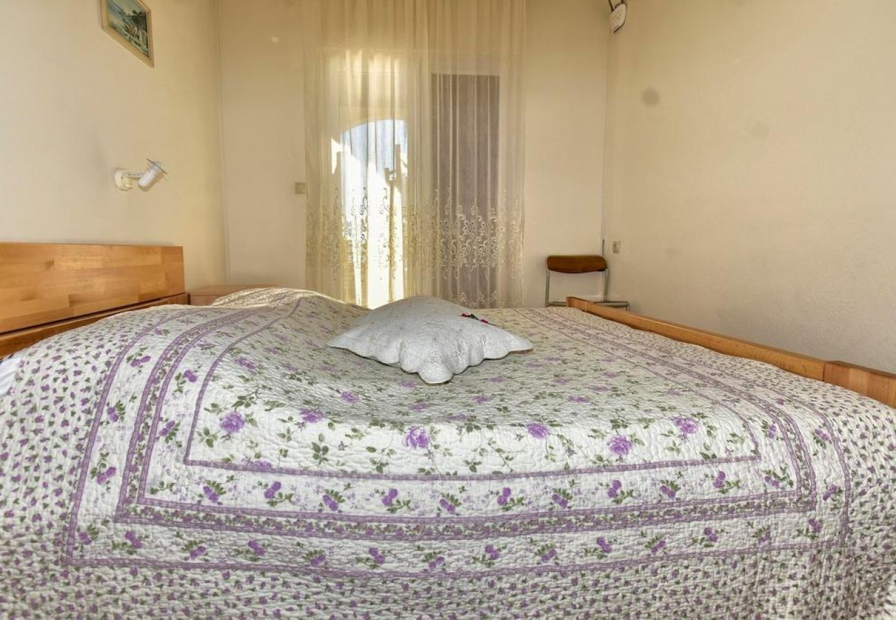 Appartamento a Pisak - Appartamento in Pisak con vista mare, terrazzo, Climatizzazione, WIFI (77-2)