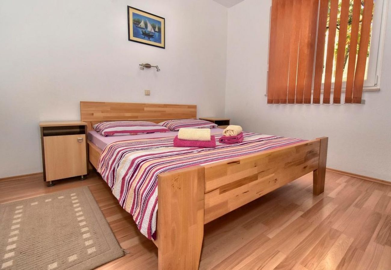 Appartamento a Pisak - Appartamento in Pisak con vista mare, terrazzo, Climatizzazione, WIFI (77-3)