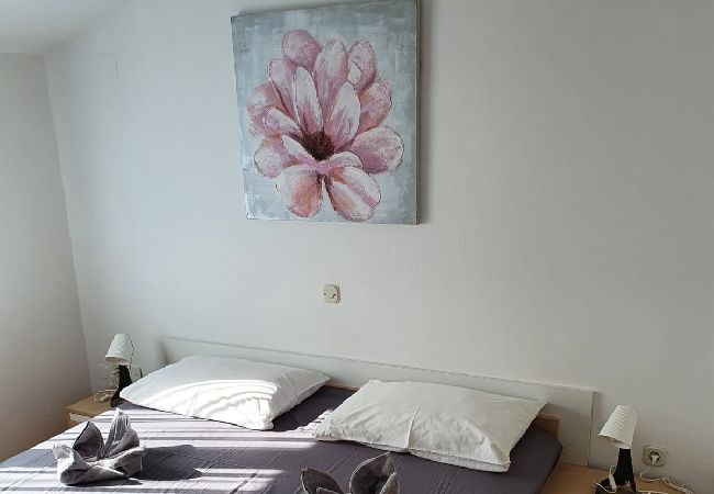 Appartamento a Medulin - Appartamento in Medolino (Medulin) con balcone, Climatizzazione, WIFI (112-2) Appartamento a Medulin - Appartamento in Medolino (Medulin) con balcone, Climatizzazione, WIFI (112-2)