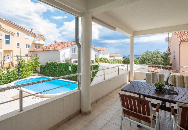 Appartamento a Vodice - Appartamento in Vodizze (Vodice) con vista mare, terrazzo, Climatizzazione, WIFI (94-11) Appartamento a Vodice - Appartamento in Vodizze (Vodice) con vista mare, terrazzo, Climatizzazione, WIFI (94-11)