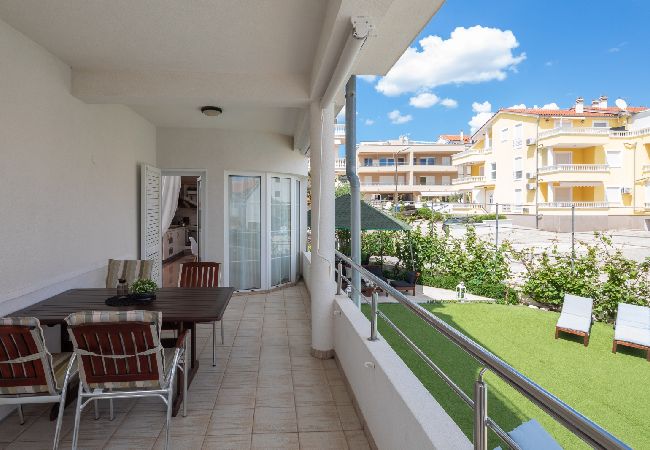 Appartamento a Vodice - Appartamento in Vodizze (Vodice) con vista mare, terrazzo, Climatizzazione, WIFI (94-11) Appartamento a Vodice - Appartamento in Vodizze (Vodice) con vista mare, terrazzo, Climatizzazione, WIFI (94-11)