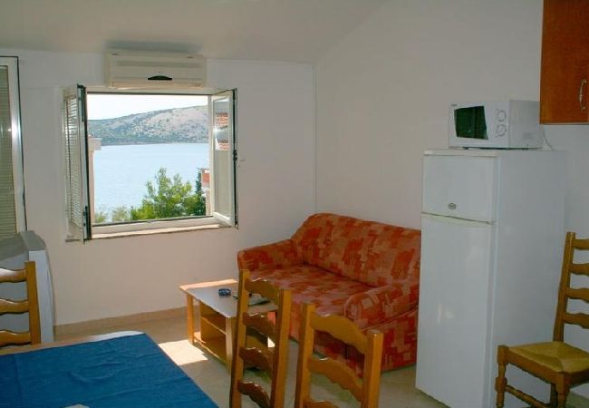 Appartamento a Stara Novalja - Appartamento in Stara Novalja con vista mare, loggia, Climatizzazione, WIFI (133-4) Appartamento a Stara Novalja - Appartamento in Stara Novalja con vista mare, loggia, Climatizzazione, WIFI (133-4)