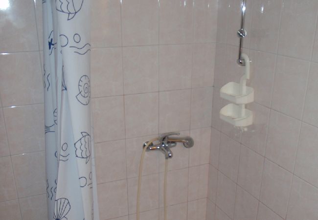 Appartamento a Podgora - Appartamento in Podgora con vista mare, loggia, Climatizzazione, WIFI (134-1) Appartamento a Podgora - Appartamento in Podgora con vista mare, loggia, Climatizzazione, WIFI (134-1)