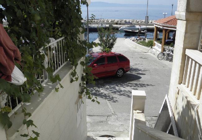 Appartamento a Podgora - Appartamento in Podgora con vista mare, terrazzo, Climatizzazione, WIFI (134-3) Appartamento a Podgora - Appartamento in Podgora con vista mare, terrazzo, Climatizzazione, WIFI (134-3)