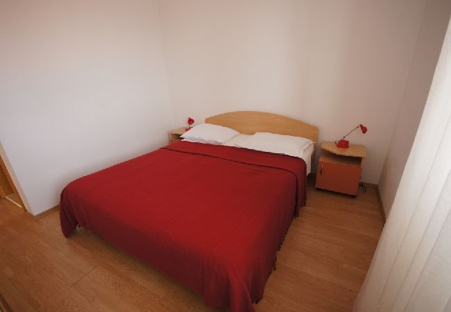 Appartamento a Brela - Appartamento in Brella (Brela) con vista mare, terrazzo, Climatizzazione, WIFI (75-7) Appartamento a Brela - Appartamento in Brella (Brela) con vista mare, terrazzo, Climatizzazione, WIFI (75-7)