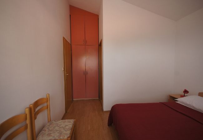 Appartamento a Brela - Appartamento in Brella (Brela) con vista mare, terrazzo, Climatizzazione, WIFI (75-7) Appartamento a Brela - Appartamento in Brella (Brela) con vista mare, terrazzo, Climatizzazione, WIFI (75-7)