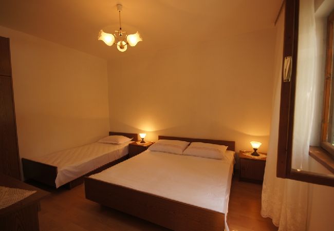 Casa a Vis - Casa di vacanza in Lissa (Vis) con terrazzo, Climatizzazione, Lavastoviglie (139-2) Casa a Vis - Casa di vacanza in Lissa (Vis) con terrazzo, Climatizzazione, Lavastoviglie (139-2)