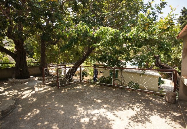 Casa a Vis - Casa di vacanza in Lissa (Vis) con terrazzo, Climatizzazione, Lavastoviglie (139-2) Casa a Vis - Casa di vacanza in Lissa (Vis) con terrazzo, Climatizzazione, Lavastoviglie (139-2)