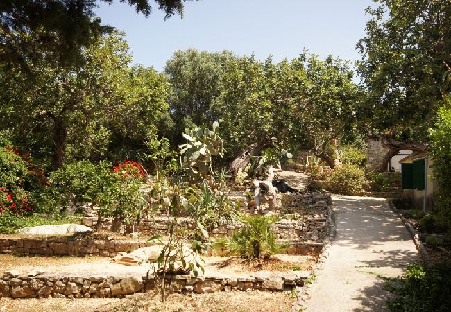Casa a Vis - Casa di vacanza in Lissa (Vis) con terrazzo, Climatizzazione, Lavastoviglie (139-2) Casa a Vis - Casa di vacanza in Lissa (Vis) con terrazzo, Climatizzazione, Lavastoviglie (139-2)