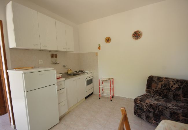 Casa a Vis - Casa di vacanza in Lissa (Vis) con terrazzo, Climatizzazione, Lavastoviglie (139-3) Casa a Vis - Casa di vacanza in Lissa (Vis) con terrazzo, Climatizzazione, Lavastoviglie (139-3)