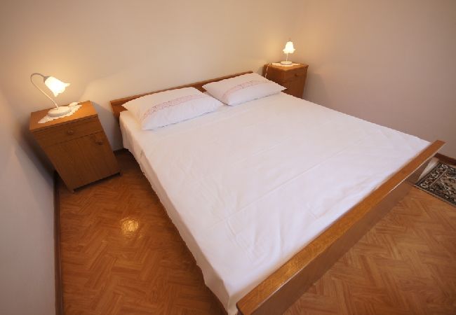 Casa a Vis - Casa di vacanza in Lissa (Vis) con terrazzo, Climatizzazione, Lavastoviglie (139-3) Casa a Vis - Casa di vacanza in Lissa (Vis) con terrazzo, Climatizzazione, Lavastoviglie (139-3)