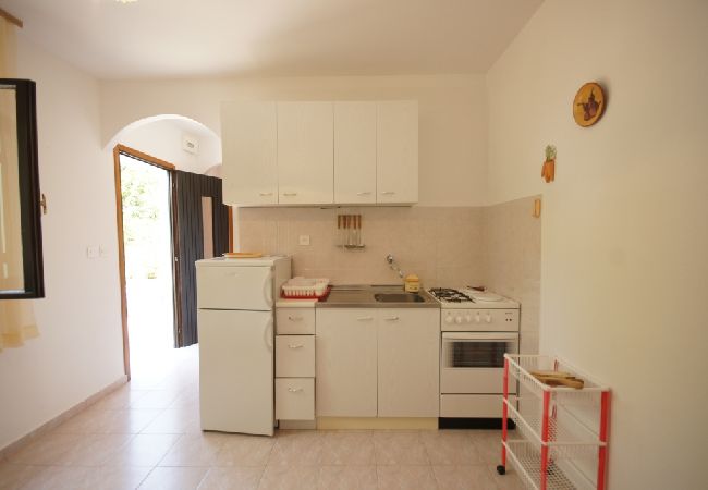 Casa a Vis - Casa di vacanza in Lissa (Vis) con terrazzo, Climatizzazione, Lavastoviglie (139-3) Casa a Vis - Casa di vacanza in Lissa (Vis) con terrazzo, Climatizzazione, Lavastoviglie (139-3)