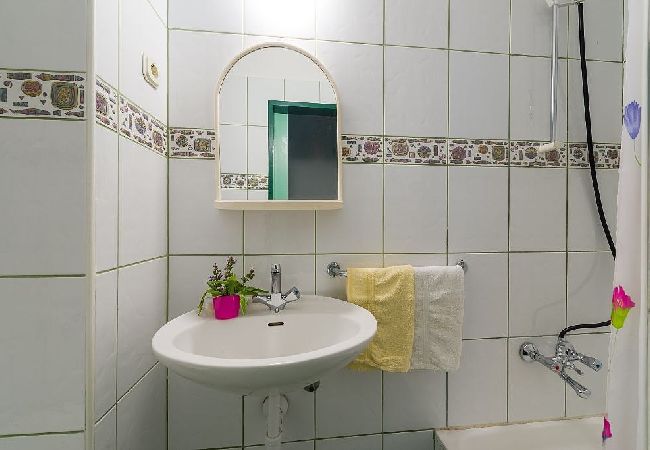 Casa a Murvica - Casa di vacanza in Murvica con vista mare, terrazzo, Climatizzazione, WIFI (146-6) Casa a Murvica - Casa di vacanza in Murvica con vista mare, terrazzo, Climatizzazione, WIFI (146-6)