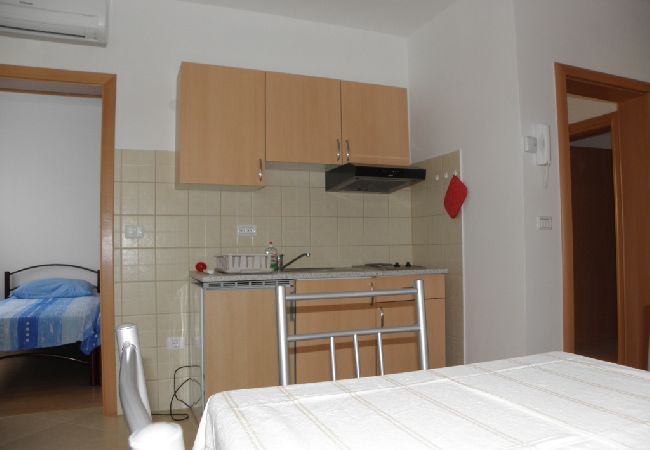 Appartamento a Zambratija - Appartamento in Zambratija con vista mare, balcone, Climatizzazione, WIFI (158-3) Appartamento a Zambratija - Appartamento in Zambratija con vista mare, balcone, Climatizzazione, WIFI (158-3)