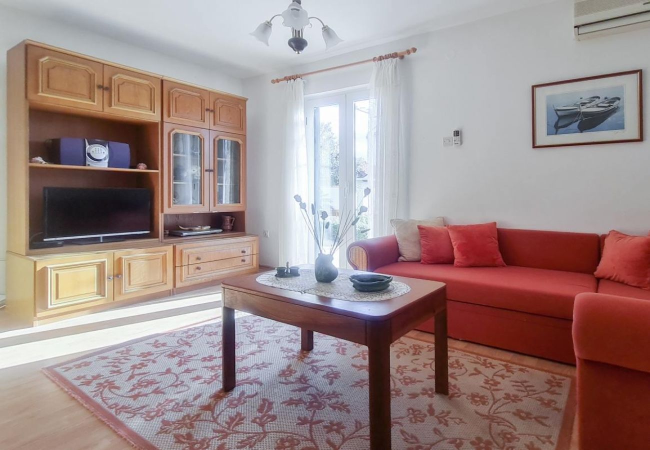 Casa a Viganj - Casa di vacanza in Viganj con vista mare, terrazzo, Climatizzazione, WIFI (160-1)