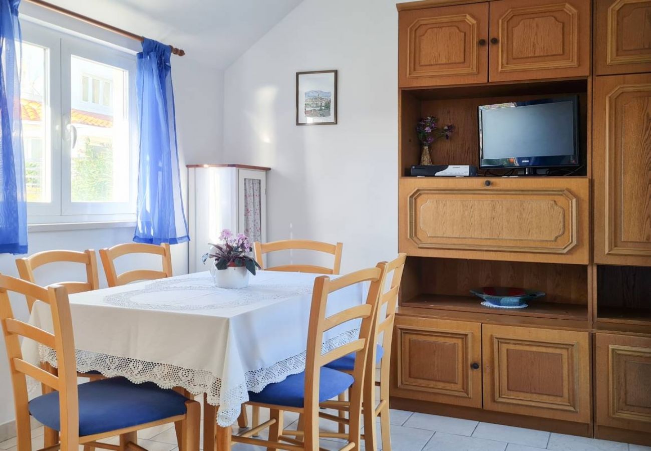 Casa a Viganj - Casa di vacanza in Viganj con vista mare, terrazzo, Climatizzazione, WIFI (160-1)