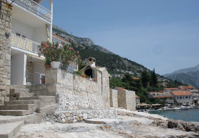 Appartamento a Pisak - Appartamento in Pisak con vista mare, balcone, Climatizzazione, WIFI (195-1) Appartamento a Pisak - Appartamento in Pisak con vista mare, balcone, Climatizzazione, WIFI (195-1)