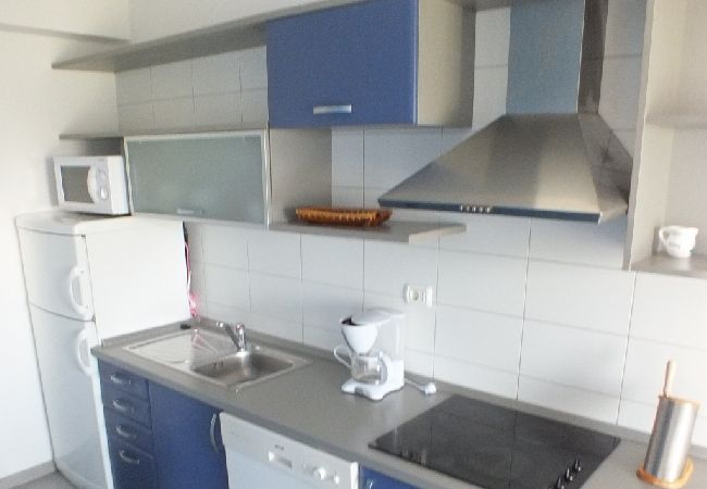 Appartamento a Umag - Appartamento in Umago (Umag) con vista mare, balcone, Climatizzazione, Lavastoviglie (235-2) Appartamento a Umag - Appartamento in Umago (Umag) con vista mare, balcone, Climatizzazione, Lavastoviglie (235-2)