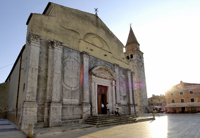 Appartamento a Umag - Appartamento in Umago (Umag) con terrazzo, Climatizzazione, WIFI, Lavatrice (244-3) Appartamento a Umag - Appartamento in Umago (Umag) con terrazzo, Climatizzazione, WIFI, Lavatrice (244-3)