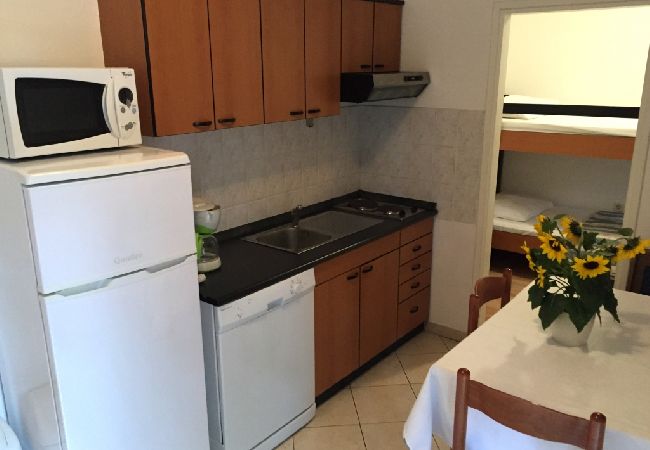 Appartamento a Karigador - Appartamento in Carigador (Karigador) con balcone, Climatizzazione, Lavastoviglie (587-1) Appartamento a Karigador - Appartamento in Carigador (Karigador) con balcone, Climatizzazione, Lavastoviglie (587-1)